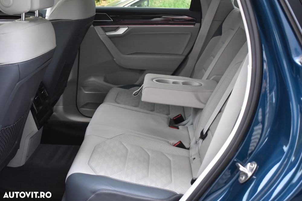 Volkswagen Touareg 3.0 V6 TDI 4Motion DPF Automatik Elegance - 12