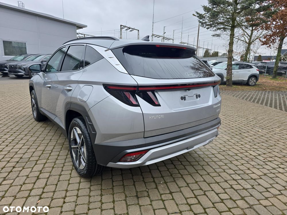 Hyundai Tucson 1.6 T-GDi HEV Executive 2WD - 8