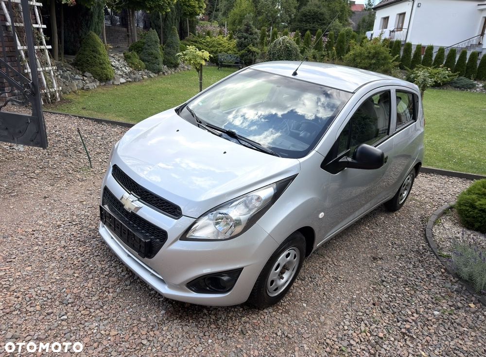 Chevrolet Spark 1.0 + - 8