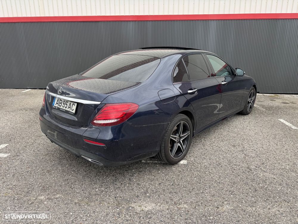 Mercedes-Benz E 300 de AMG Line - 6