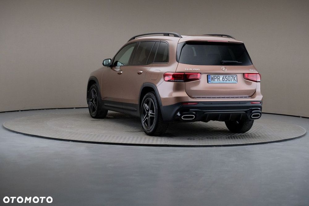 Mercedes-Benz GLB - 2
