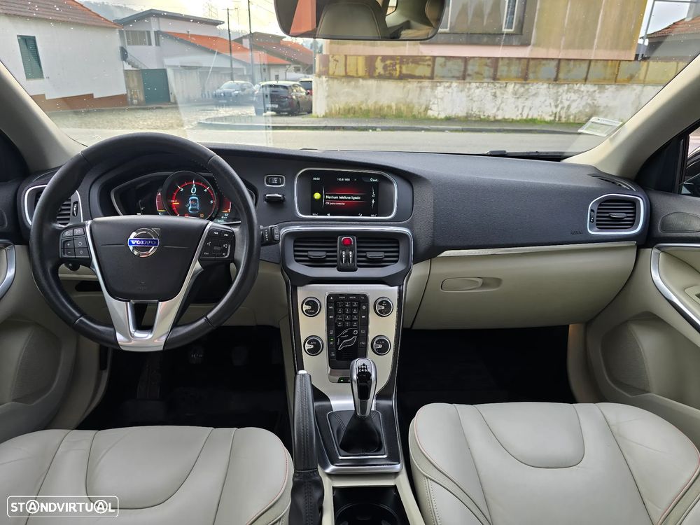 Volvo V40 Cross Country D3 Ocean Race - 21