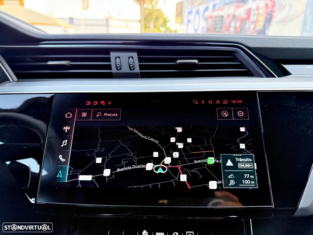 Audi Q8 e-Tron 50 quattro S line - 18