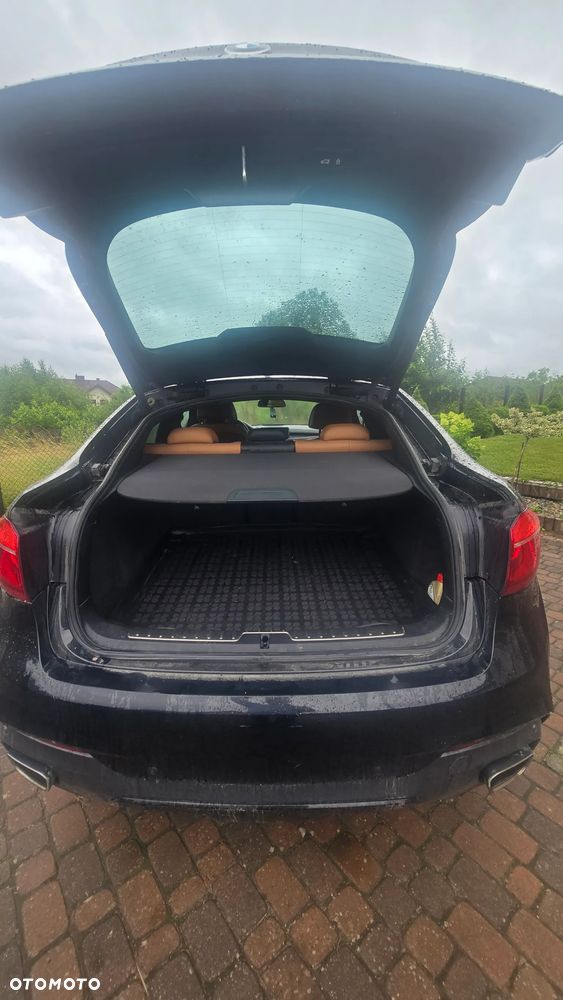 BMW X6 xDrive40d - 18