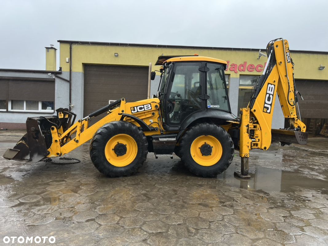 JCB 4CX - 1