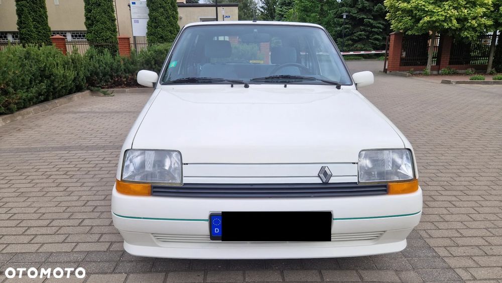 Renault 5 - 8