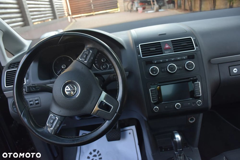 Volkswagen Touran 2.0 TDI DPF BlueMotion Technology DSG Cup - 15
