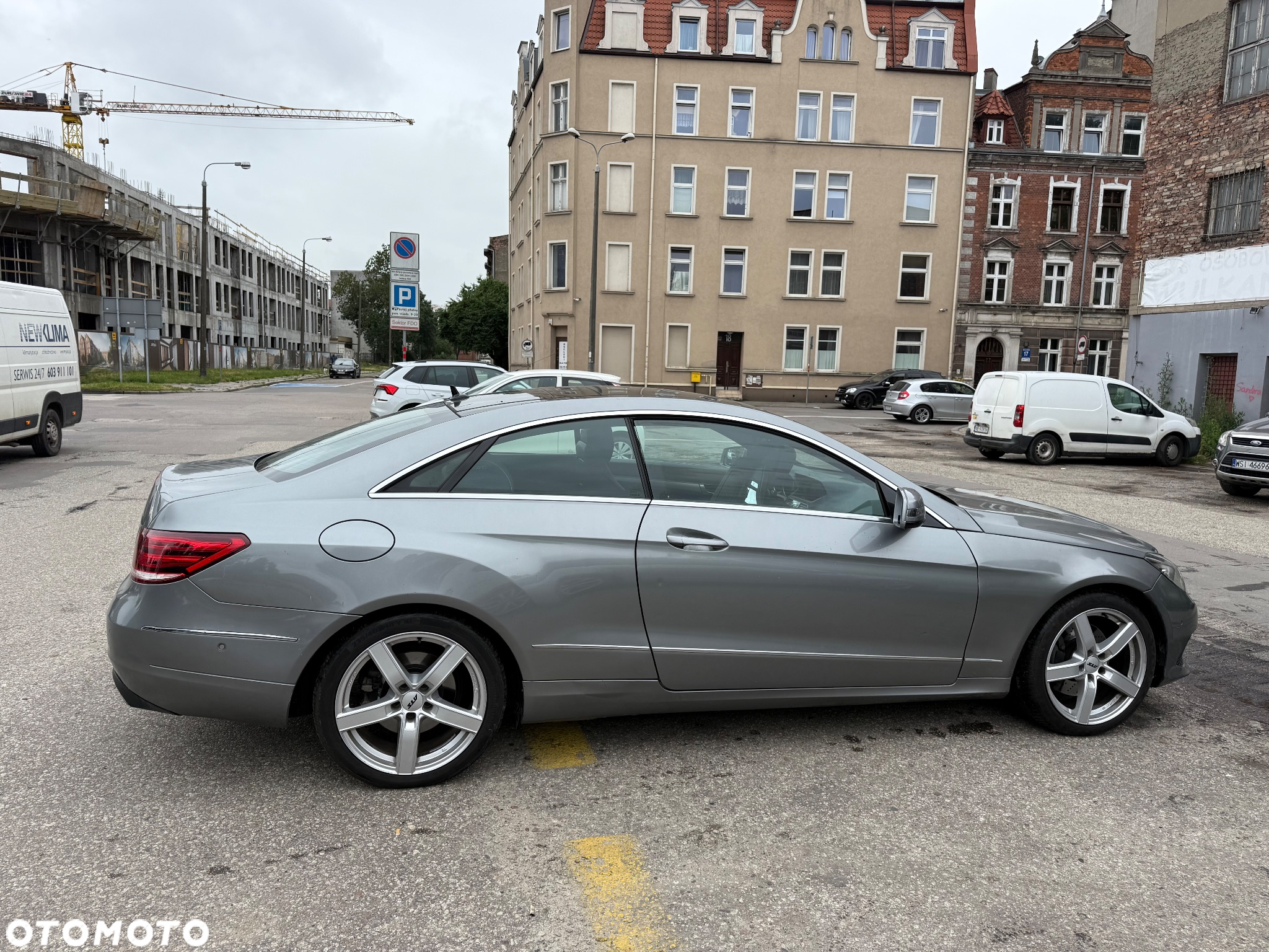Mercedes-Benz Klasa E 350 BlueTEC Coupe 7G-TRONIC - 11
