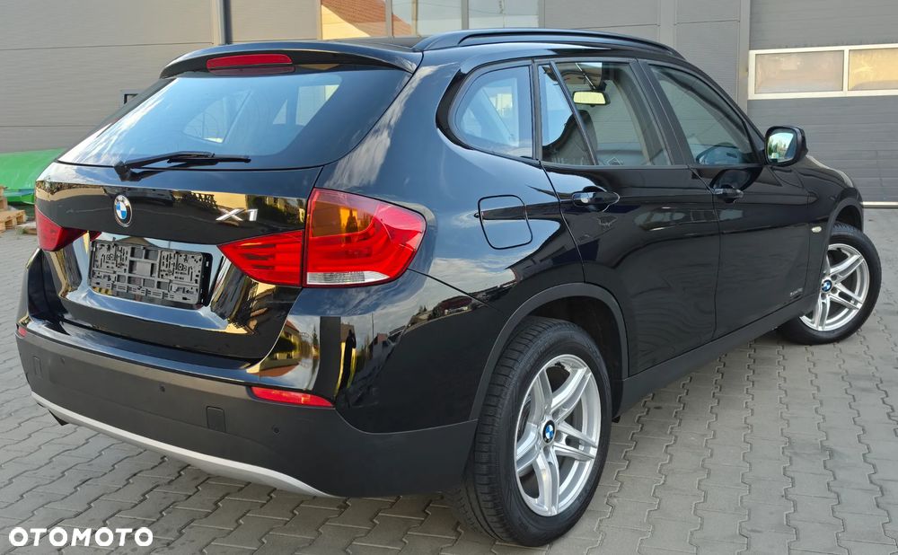 BMW X1 sDrive18i xLine - 4