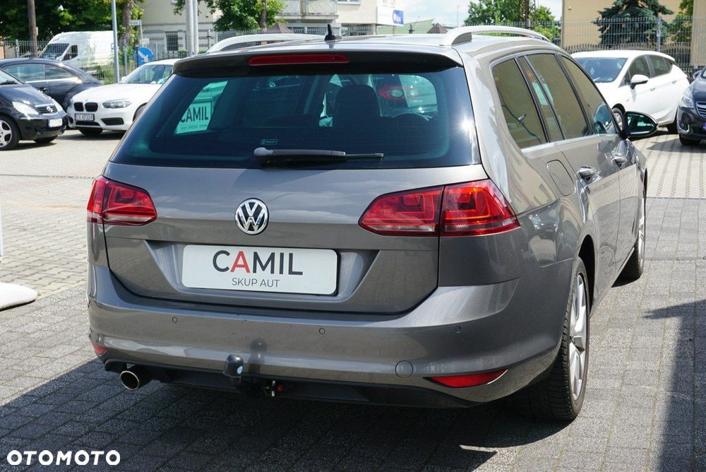Volkswagen Golf - 5