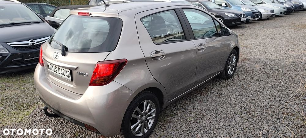 Toyota Yaris 1.4 D-4D Premium EU6 - 4