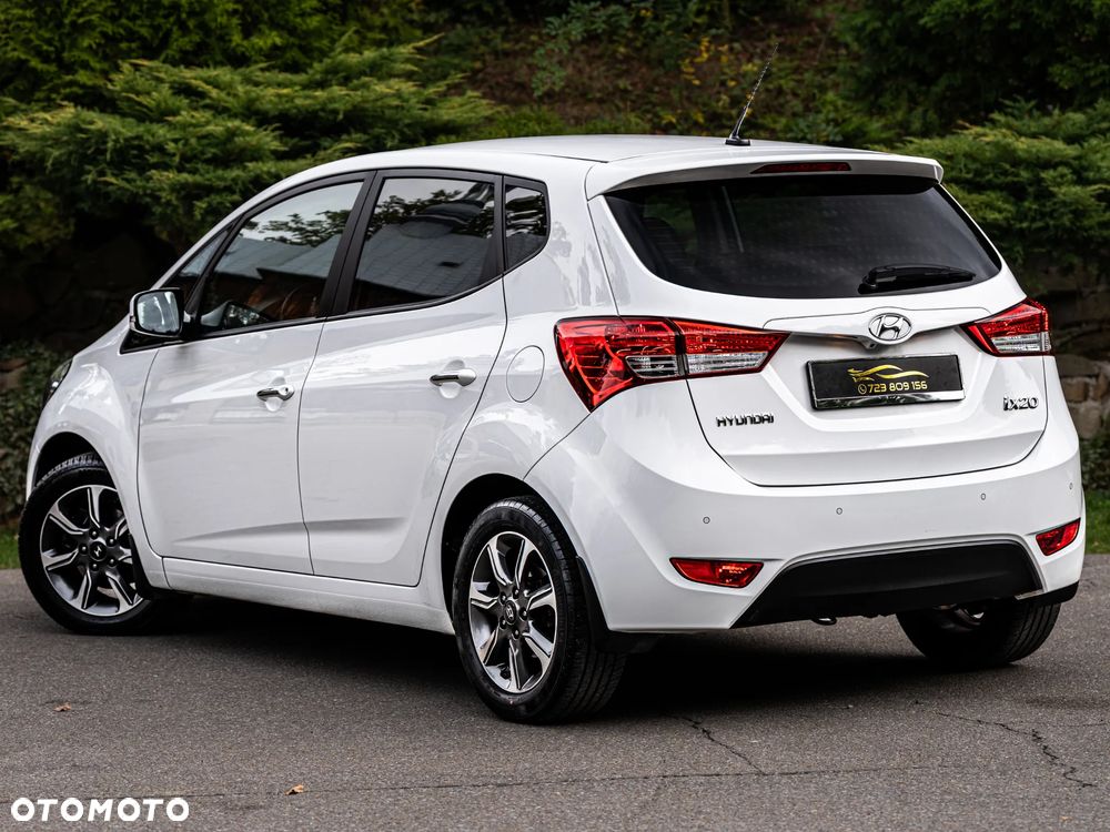 Hyundai ix20 1.4 Premium - 20
