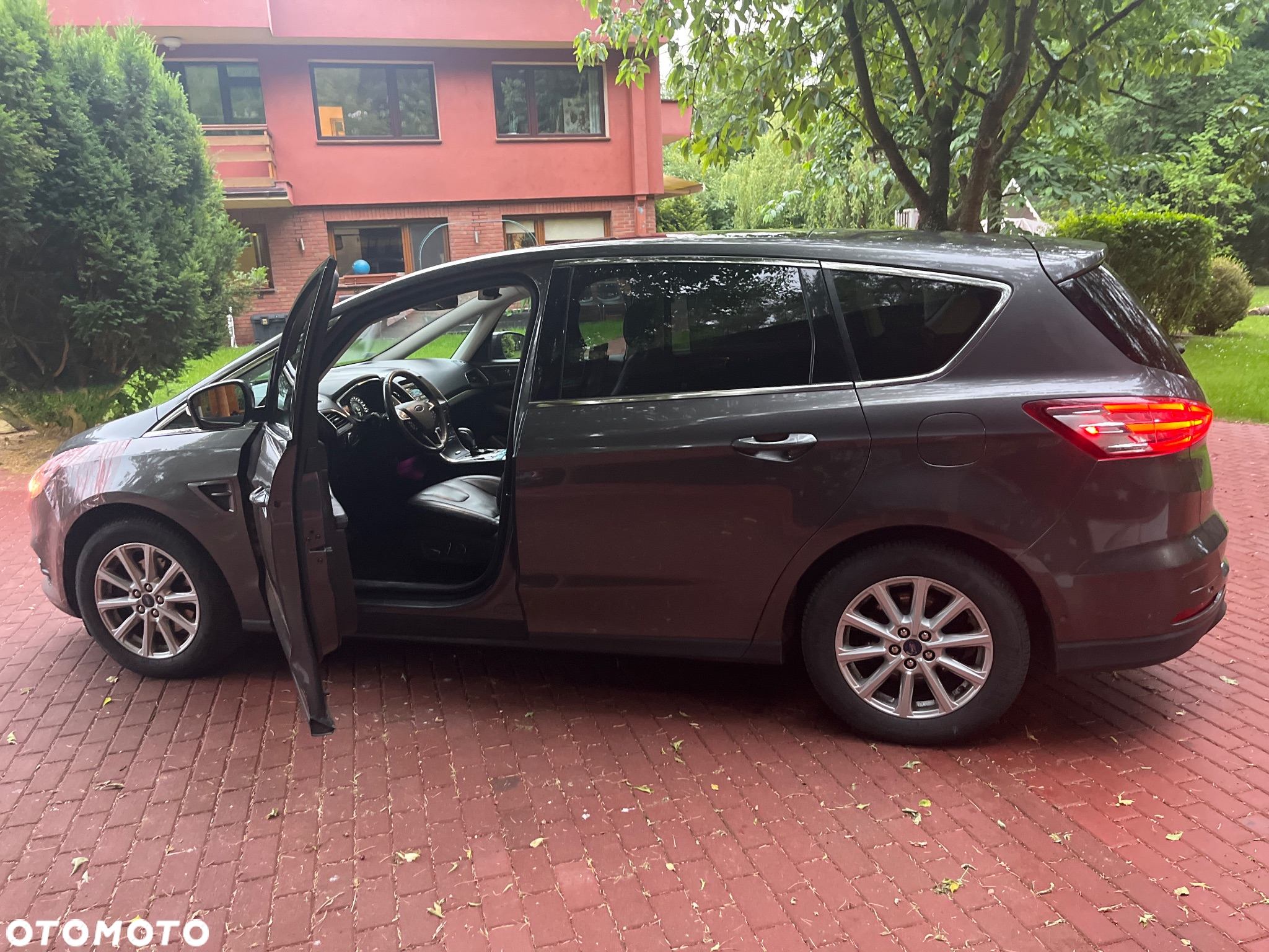 Ford S-Max 2.0 TDCi Titanium PowerShift - 12