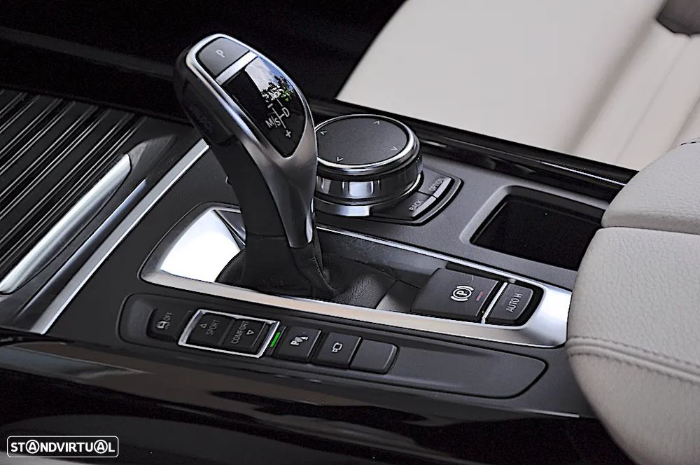 BMW X5 25 d sDrive Pack M - 34