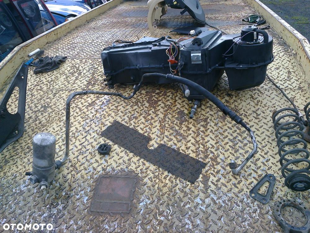 Volvo 740 940 silnik 2,3 skrzynia drzwi błotniki fotele lampy zawieszenie - 35