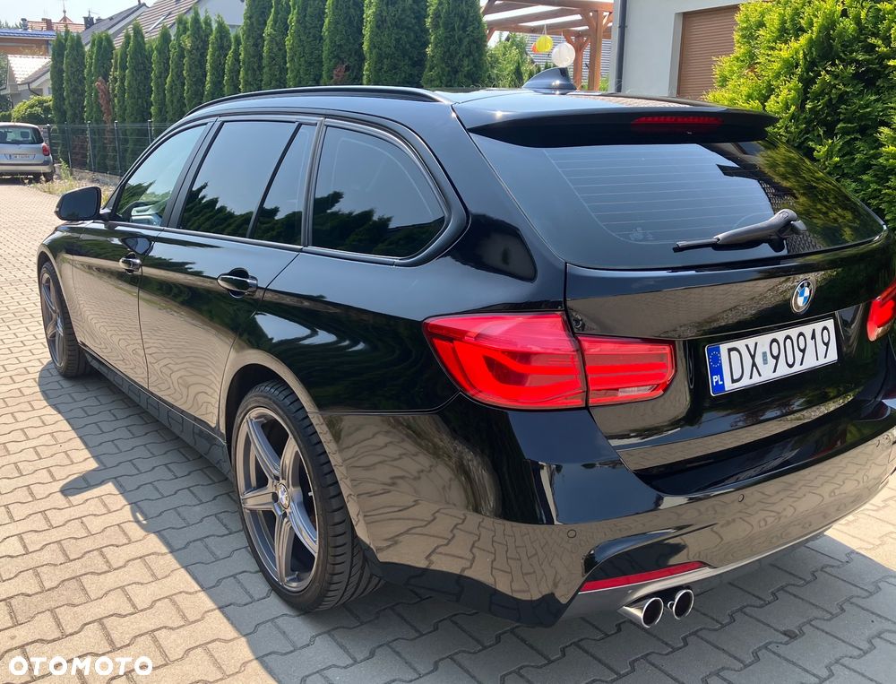 BMW Seria 3 325d Sport Line - 4