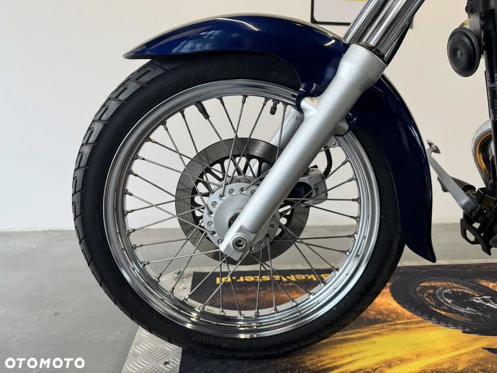 Suzuki Intruder - 18
