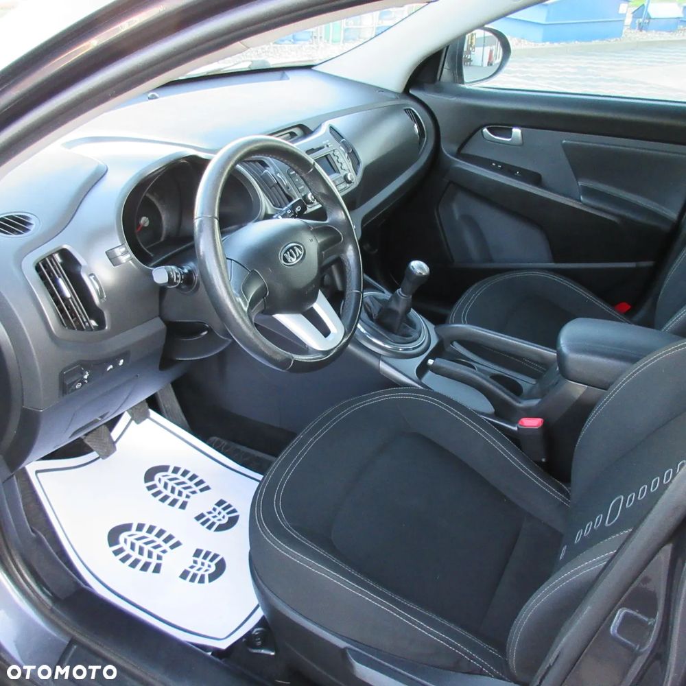 Kia Sportage 2.0 L 2WD - 23