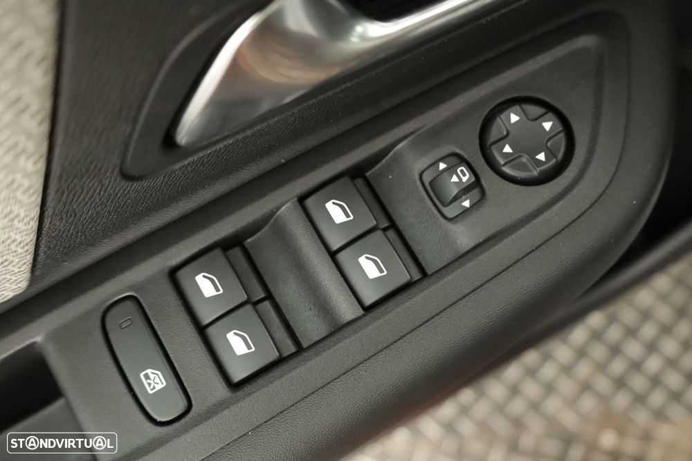 Citroën C4 1.2 PureTech Plus EAT8 - 20