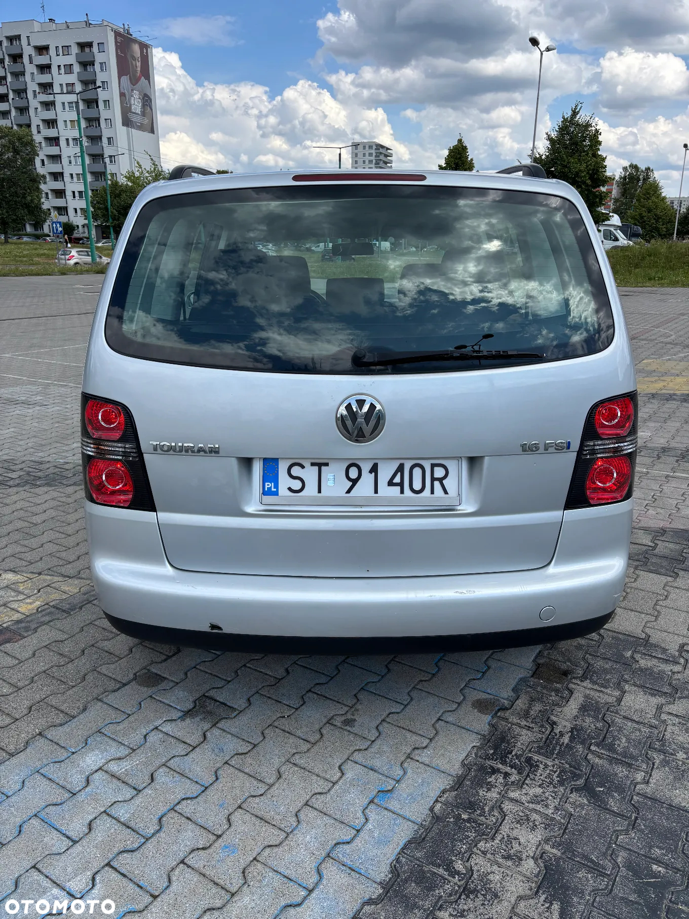 Volkswagen Touran 1.6 FSI - 4
