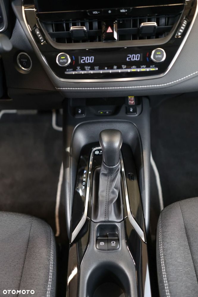 Toyota Corolla 1.8 Hybrid Comfort - 18