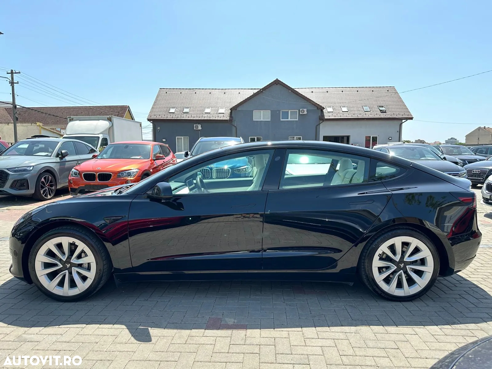 Tesla Model 3 Standard Reichweite Plus Hinterradantrieb - 12