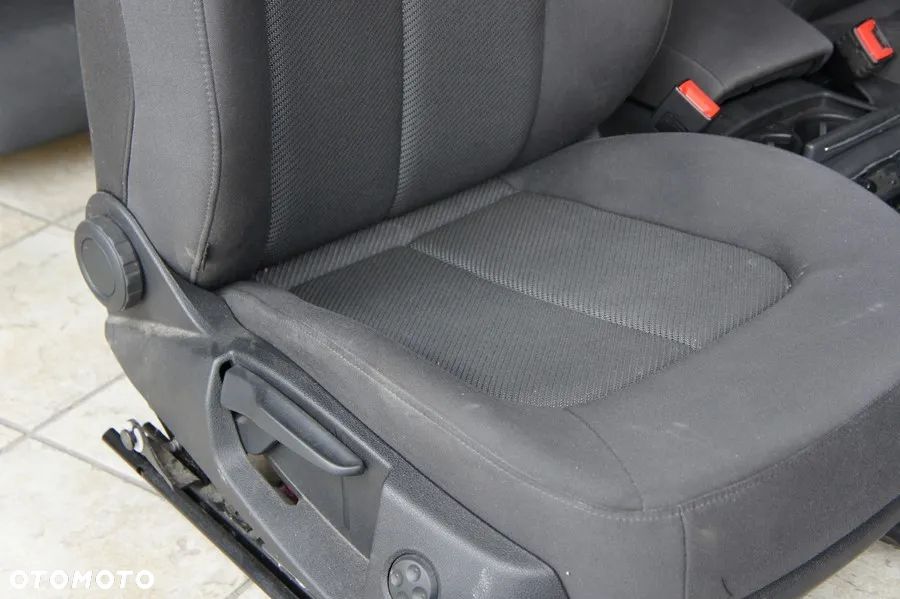 NR 51 Fotele przednie i tylne, podgrzewanie, poduszki, tunel Audi A6 4G0 - 4