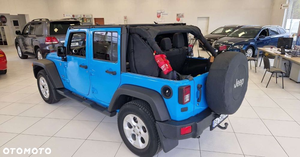 Jeep Wrangler - 28