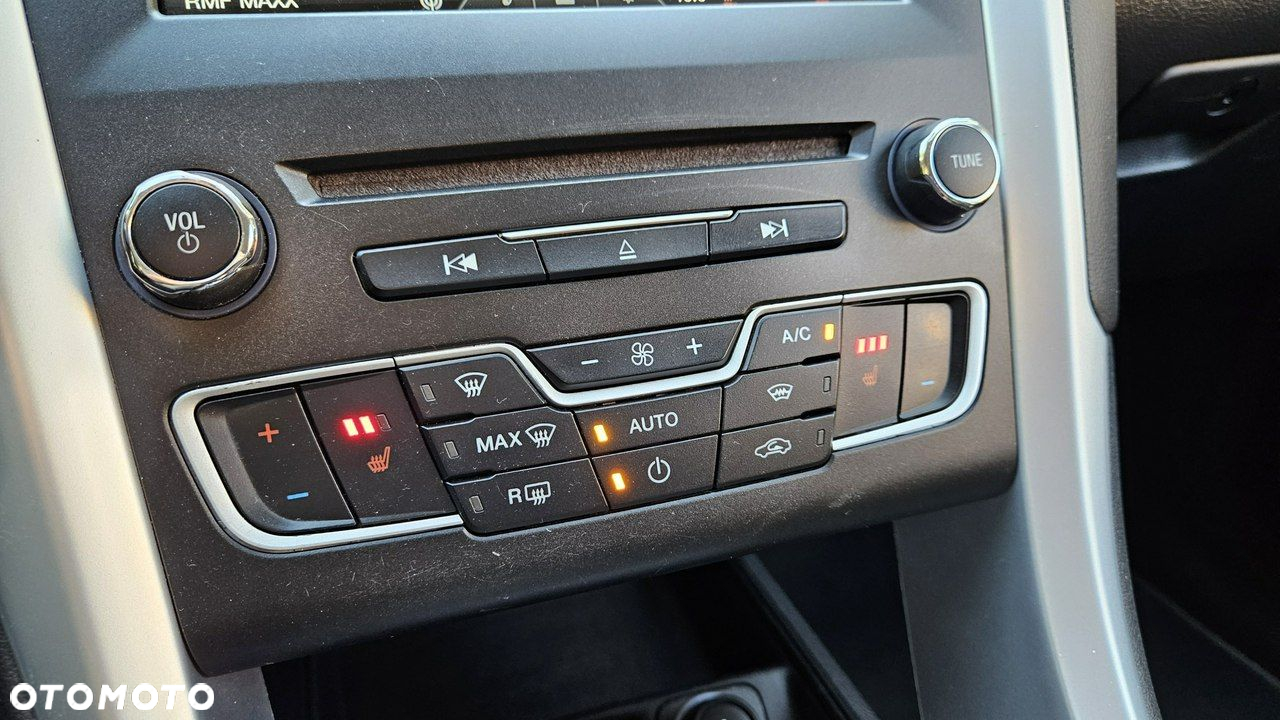 Ford Mondeo - 31