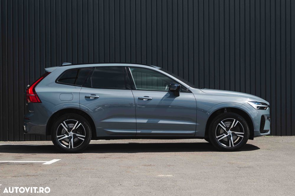 Volvo XC 60 B4 MHEV AT8 AWD R-Design - 5