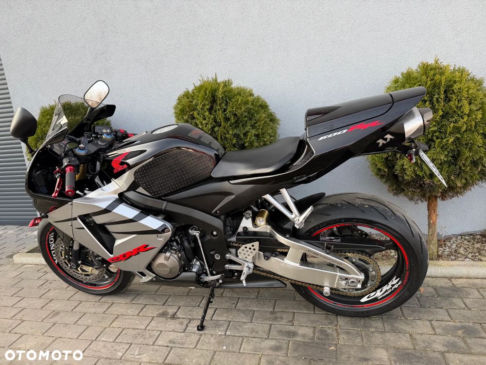 Honda CBR - 40