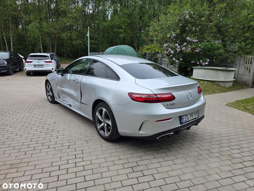 Mercedes-Benz Klasa E 200 4-Matic 9G-TRONIC - 4