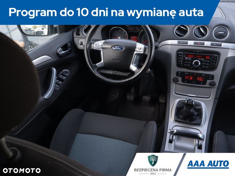 Ford S-Max - 9