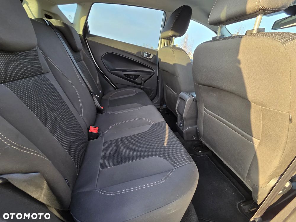 Ford Fiesta 1.0 EcoBoost Powershift Individual - 23