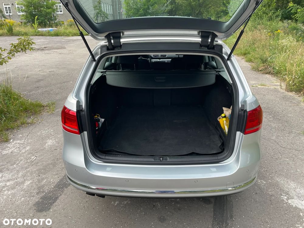 Volkswagen Passat 2.0 TDI Comfortline - 15