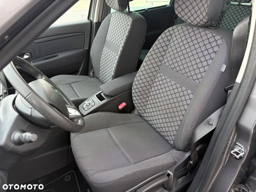 Renault Scenic 1.6 16V 110 Dynamique - 14