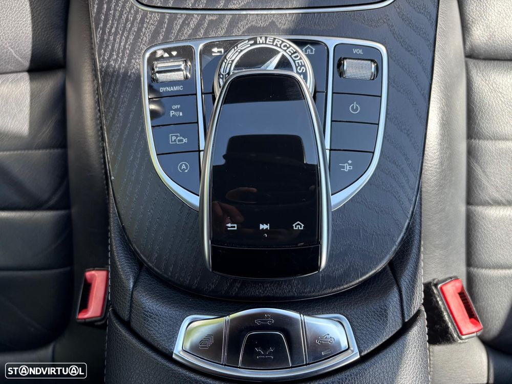 Mercedes-Benz E 220 d Cabrio 4Matic 9G-Tronic AMG Line - 19