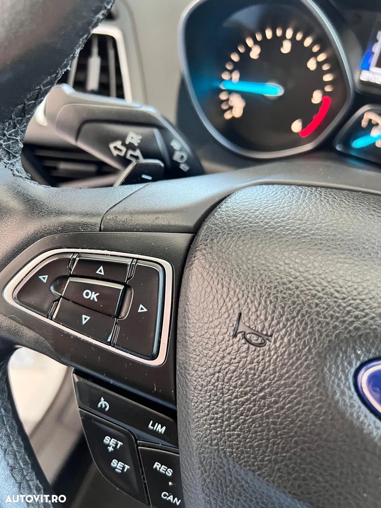 Ford Kuga - 18