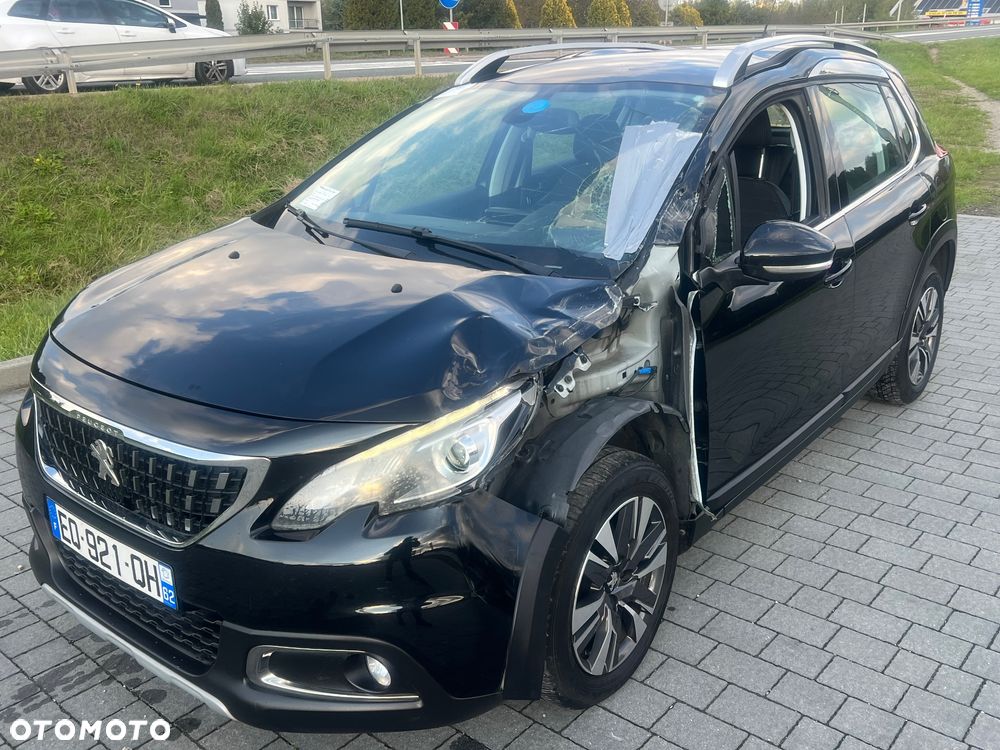 Peugeot 2008 1.6 BlueHDi Style S&S - 8