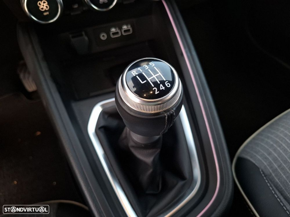 Renault Clio 1.0 TCe Techno Bi-Fuel - 18