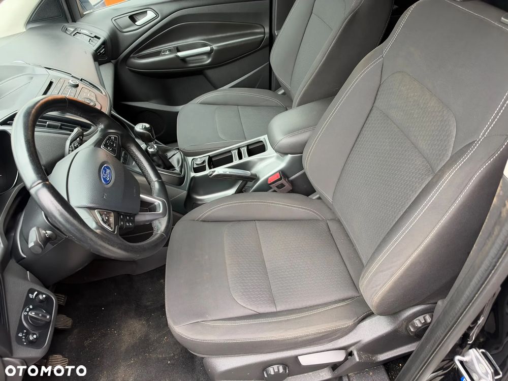 Ford Kuga 1.5 EcoBoost 2x4 Business Edition - 11