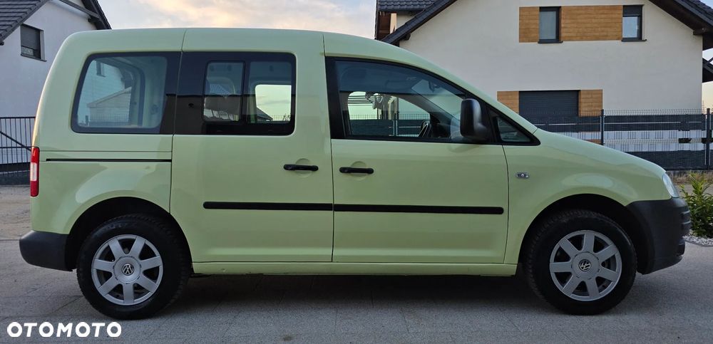Volkswagen Caddy 1.6 Life Colour Concept - 5