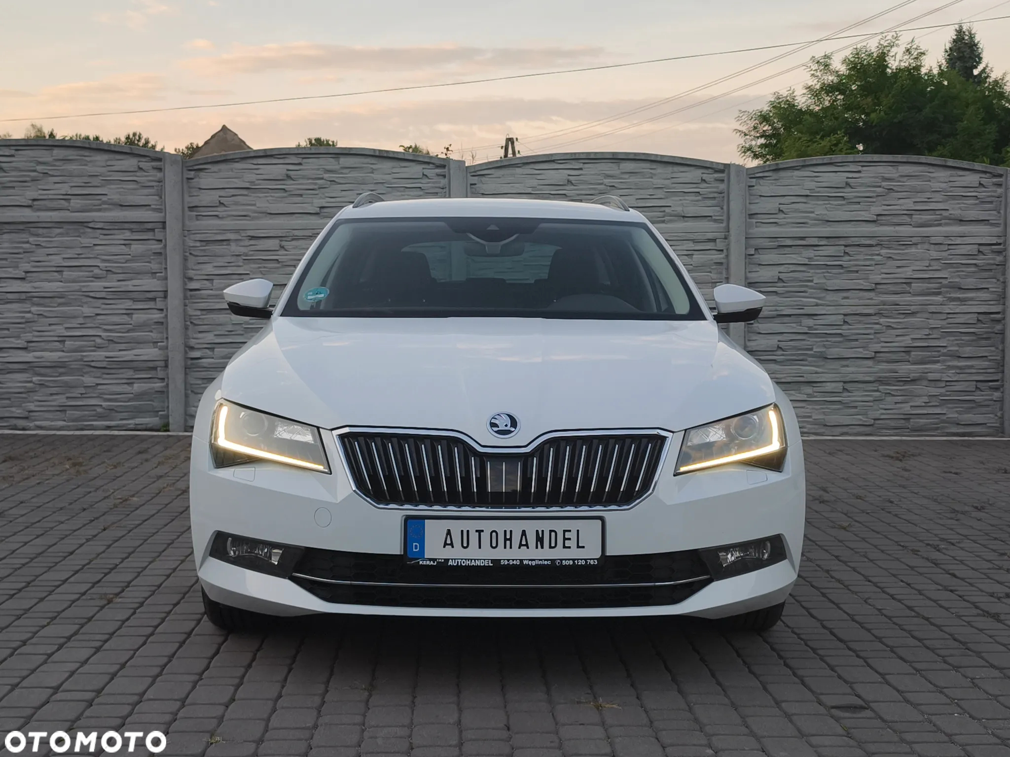 Skoda Superb 2.0 TDI 4x4 DSG Ambition - 2