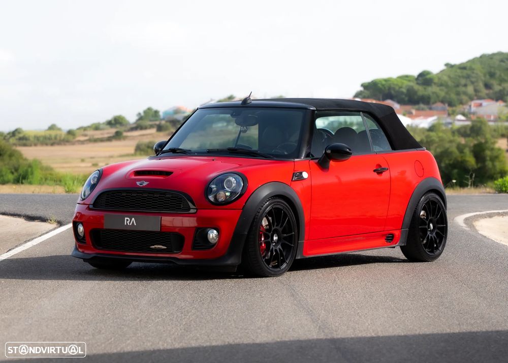 MINI Cabrio John Cooper Works 157g - 2