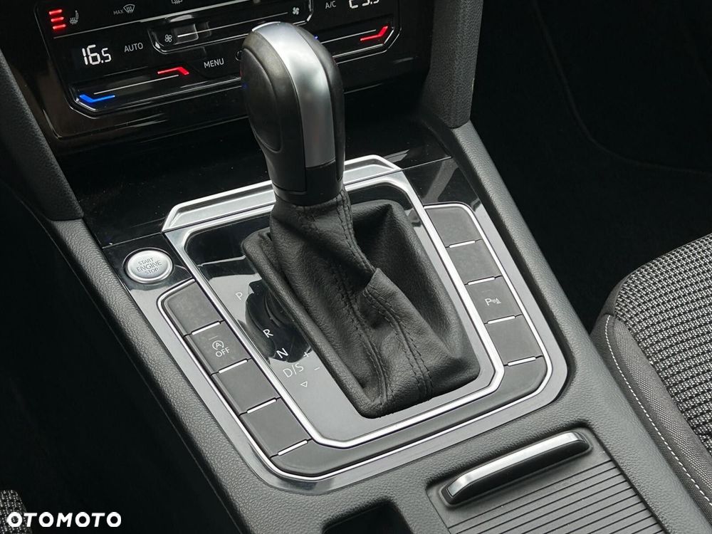 Volkswagen Arteon 2.0 TSI Essence DSG - 24
