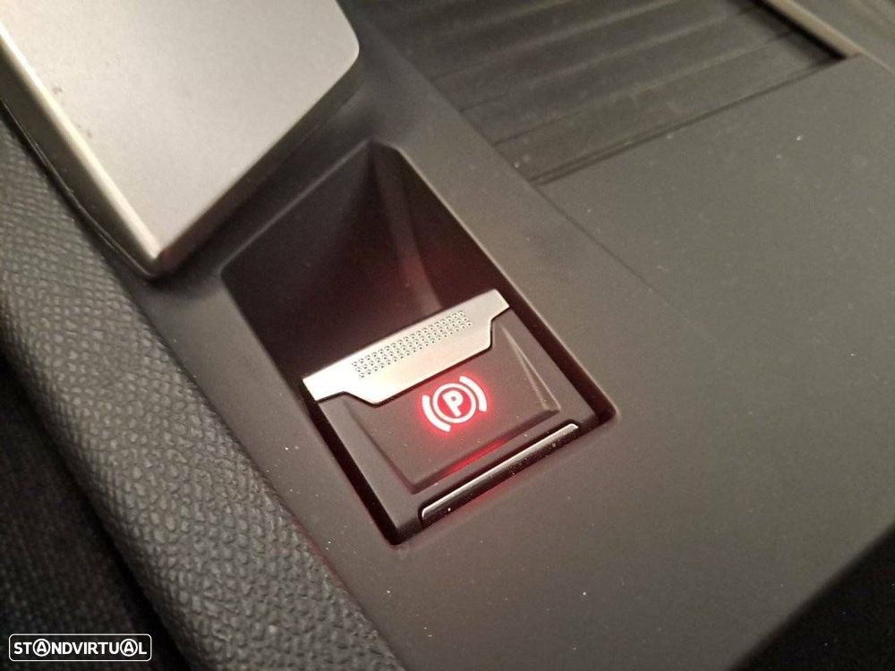 Peugeot 308 SW 1.2 Hybrid Style e-DCS6 - 24