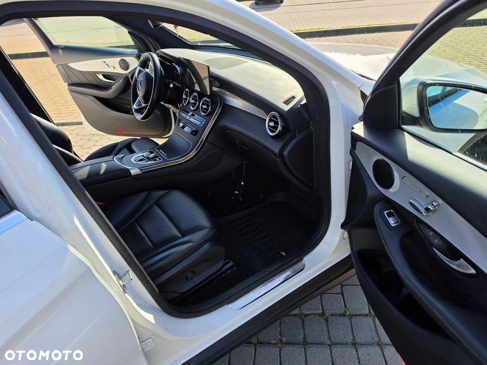 Mercedes-Benz GLC - 7