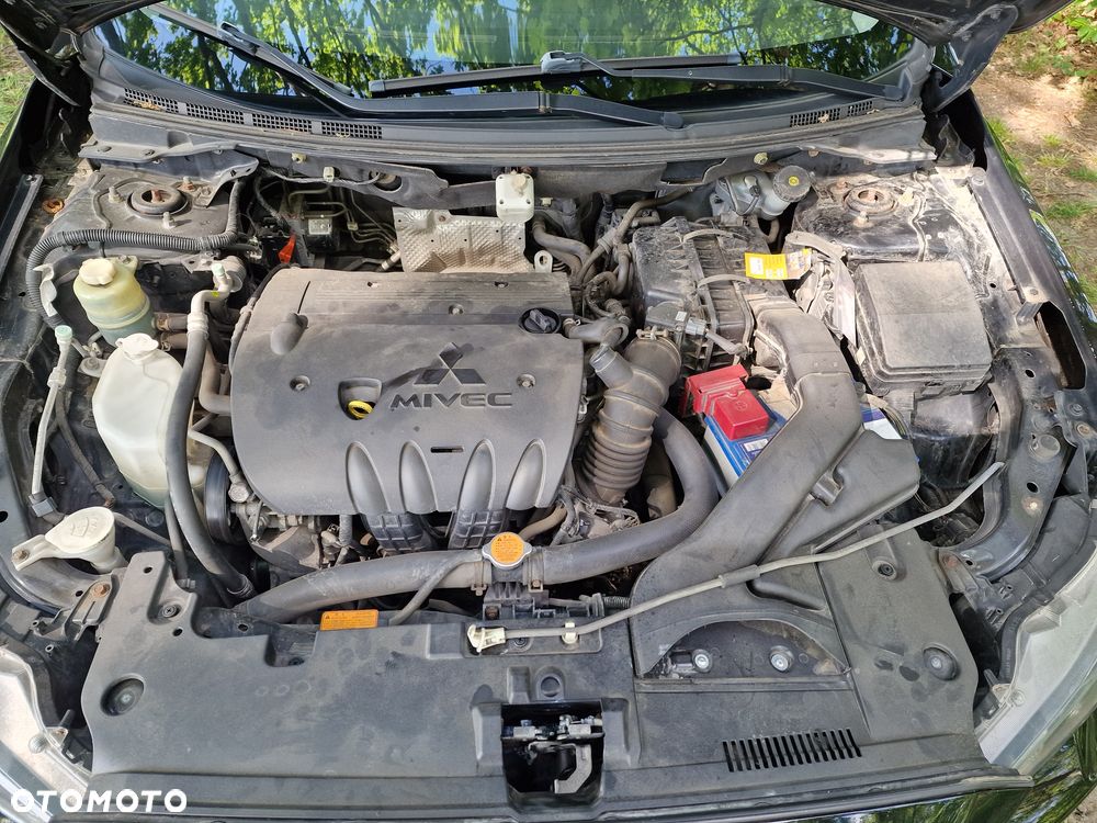 Mitsubishi Lancer - 6