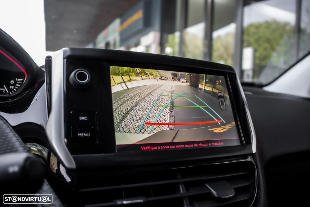 Peugeot 2008 1.2 PureTech GT Line - 38