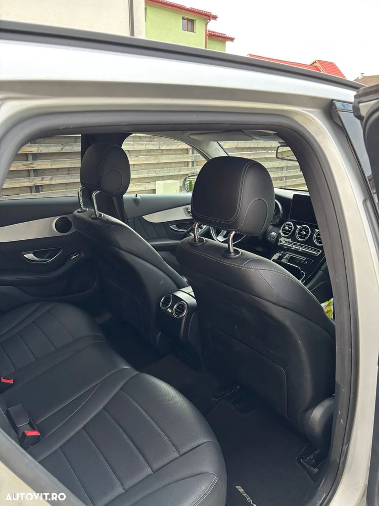 Mercedes-Benz GLC 220 d 4Matic 9G-TRONIC AMG Line - 11